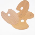 Palette oval varnished 30×40 cm